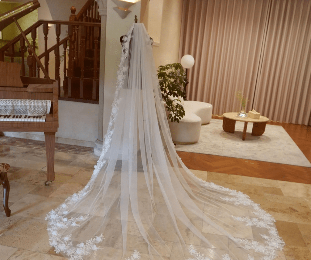 3D Flowers Lace Wedding Veil Cathedral Length